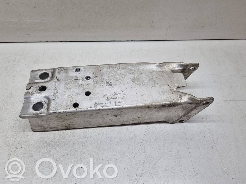 BMW 2 F46 Staffa del pannello di supporto del radiatore 