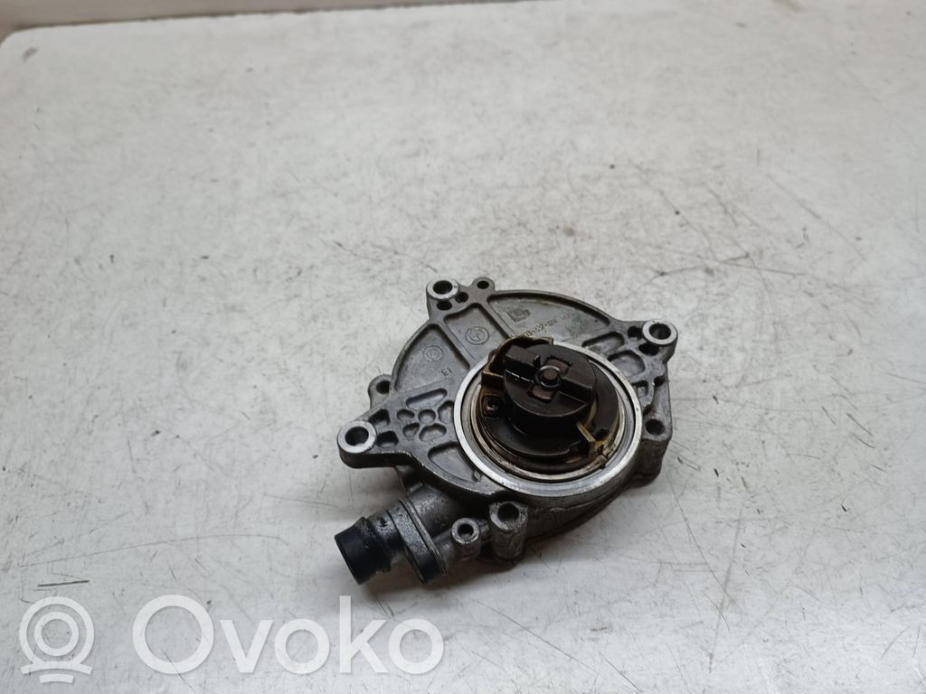 Vakuumo pompa   0313327116