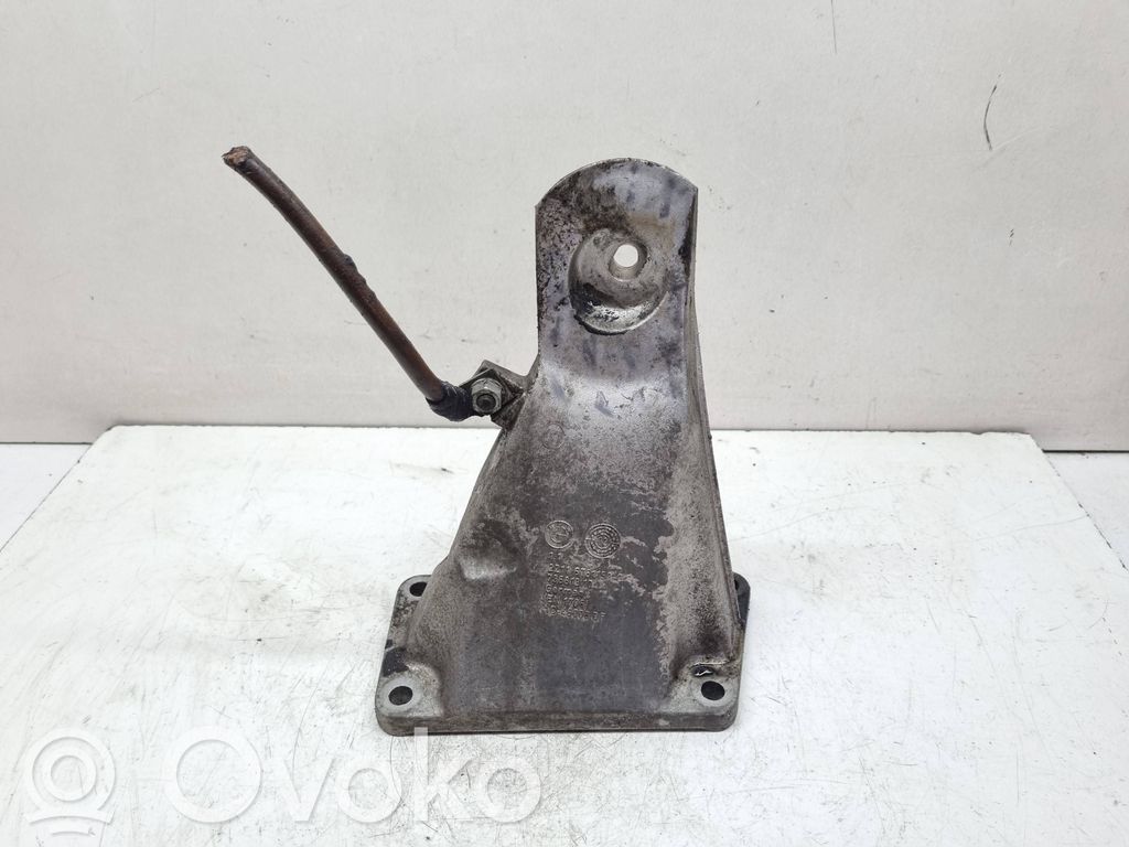 Engine mounting bracket   6761150,22116761150