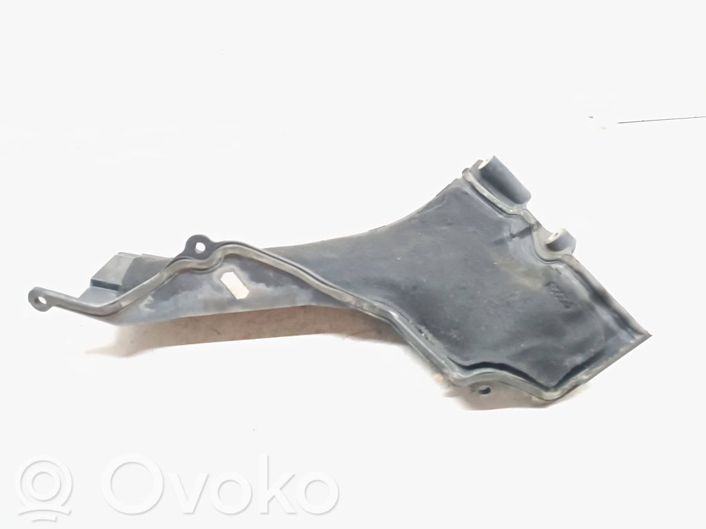 BMW 5 GT F07 Kita variklio skyriaus detalė