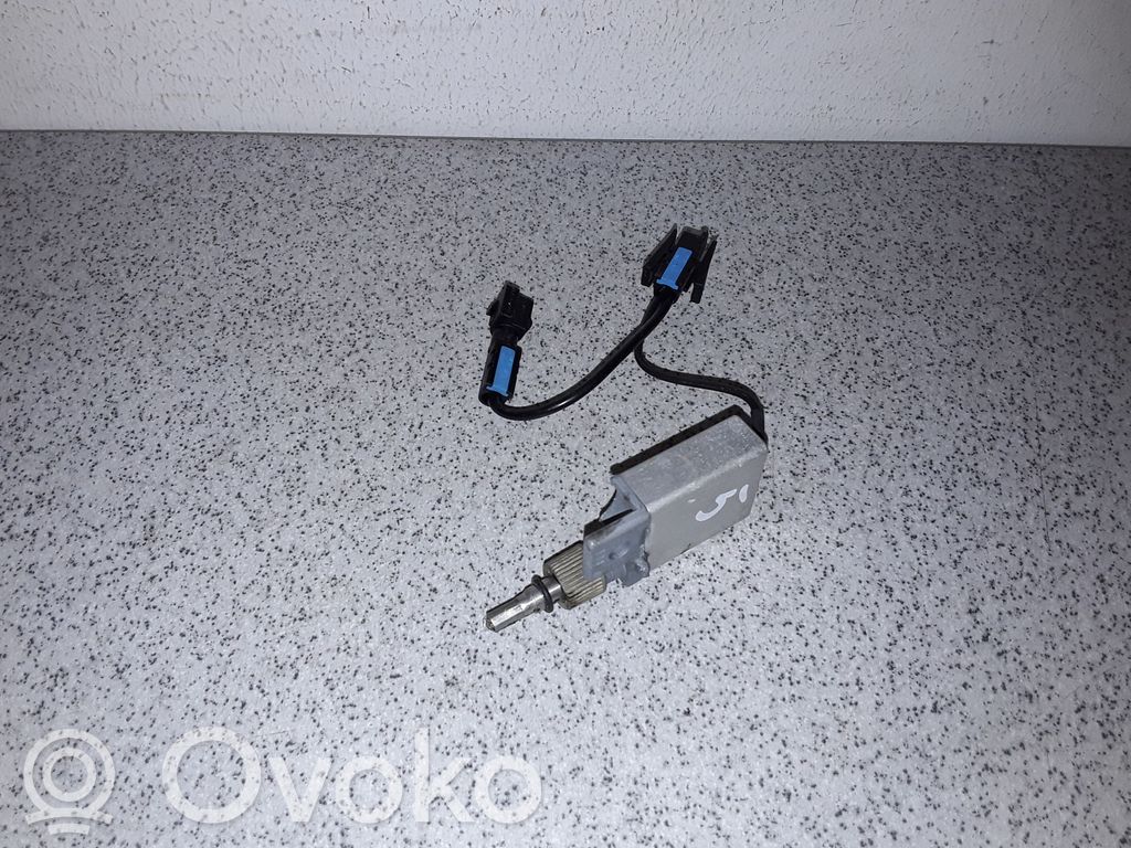 BMW 5 E39 Aerial antenna amplifier 