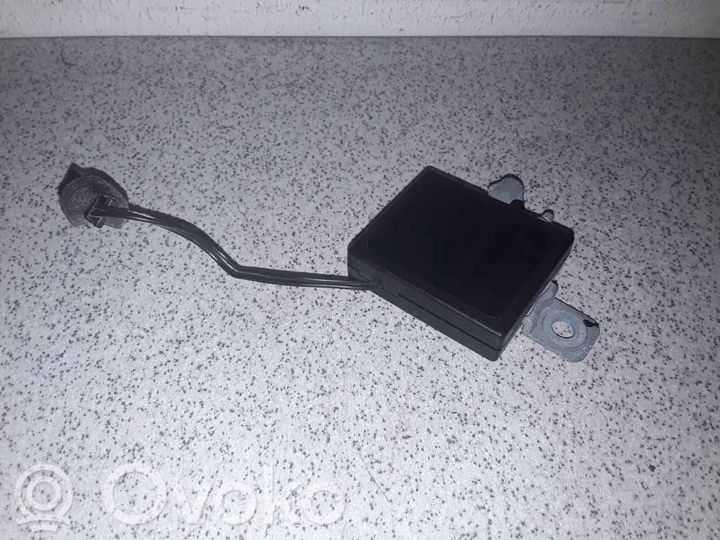 BMW 3 E36 Antenas pastiprinātājs 