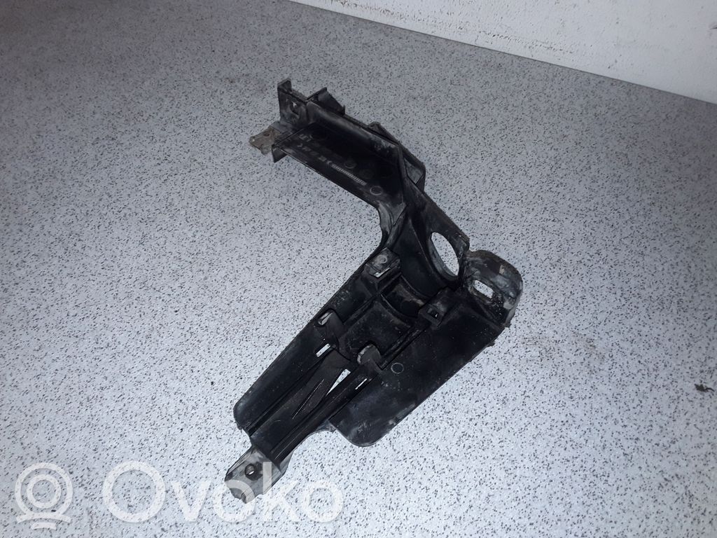 Headlight/headlamp mounting bracket   1301073017