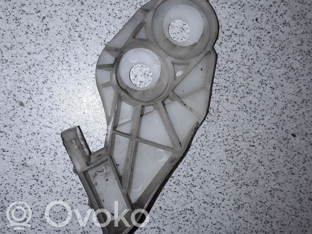 Rear bumper mounting bracket   8195296