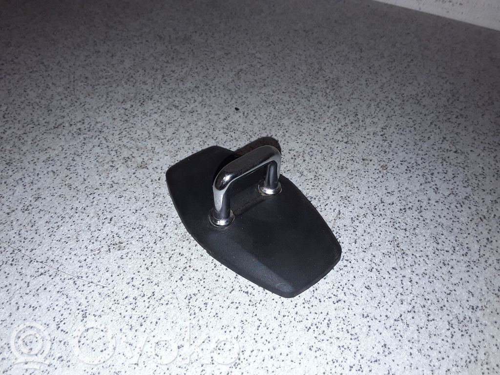 BMW 3 E46 Rear door lock loop/hook striker 