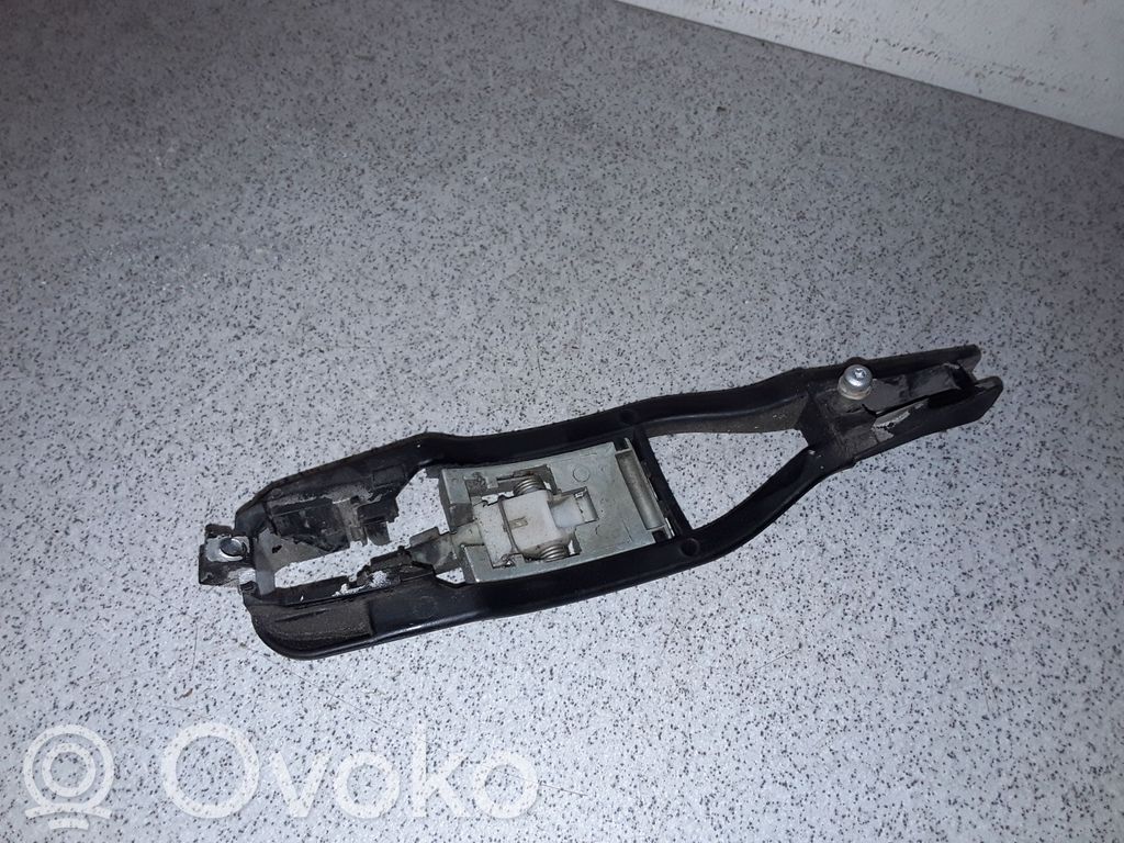 BMW 3 E46 Takaoven ulkokahvan kehys 