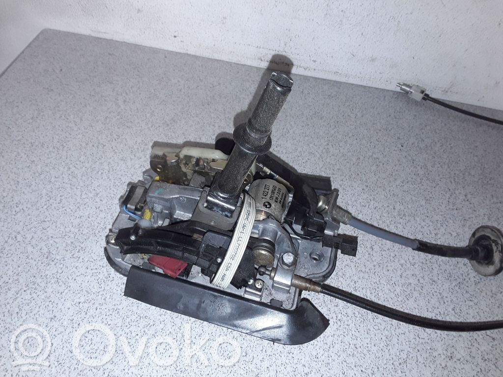 BMW 3 E46 Pavarų perjungimo mechanizmas (kulisa) 