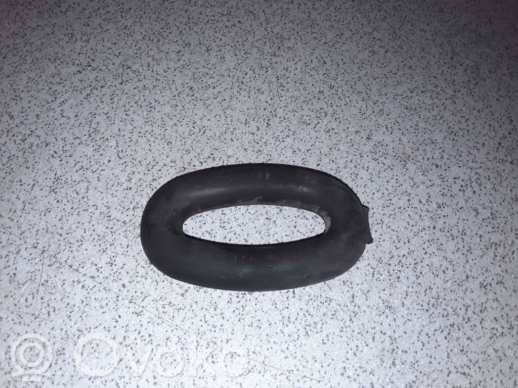 BMW 5 E39 Fuel tank mounting bracket 