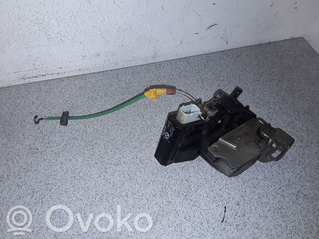 BMW 5 E39 Rear door lock 