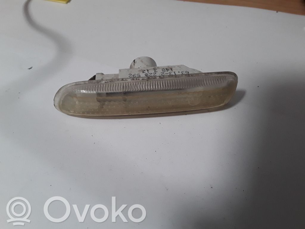 BMW 3 E46 Front fender indicator light 