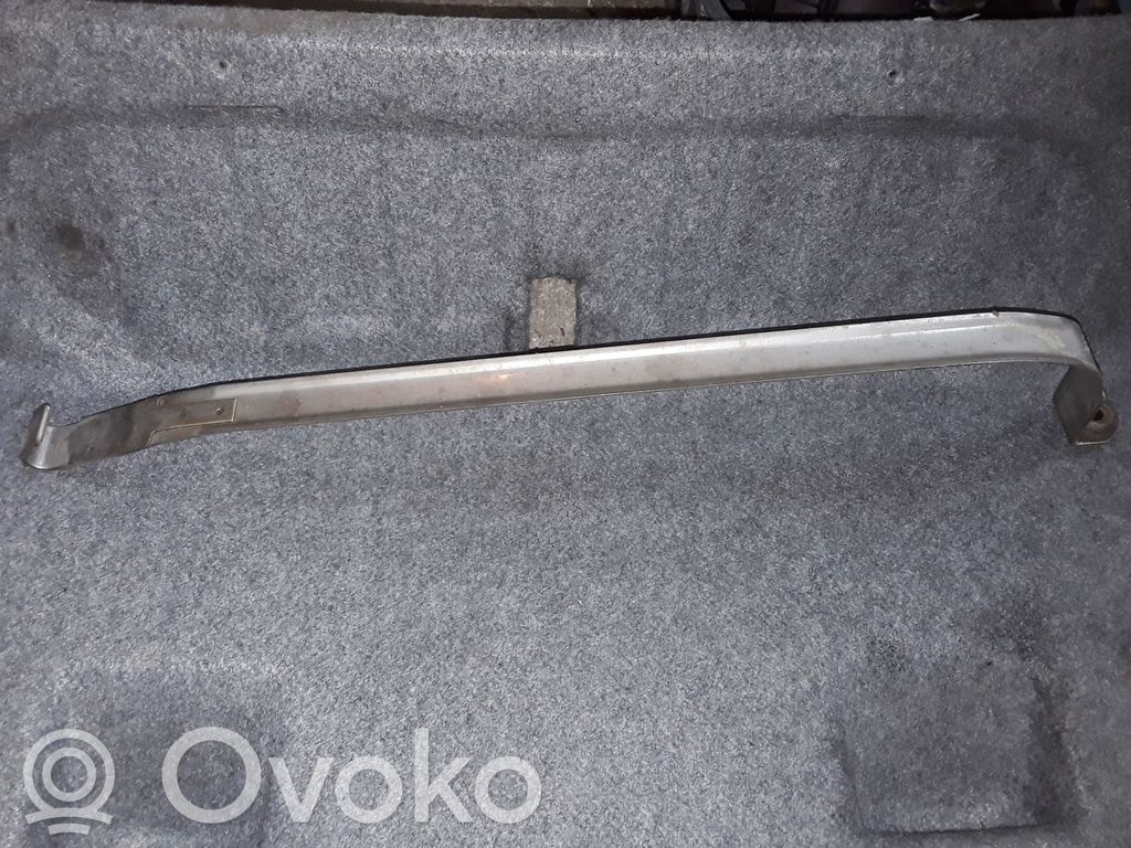 BMW 3 E46 Polttoainesäiliön kannake 