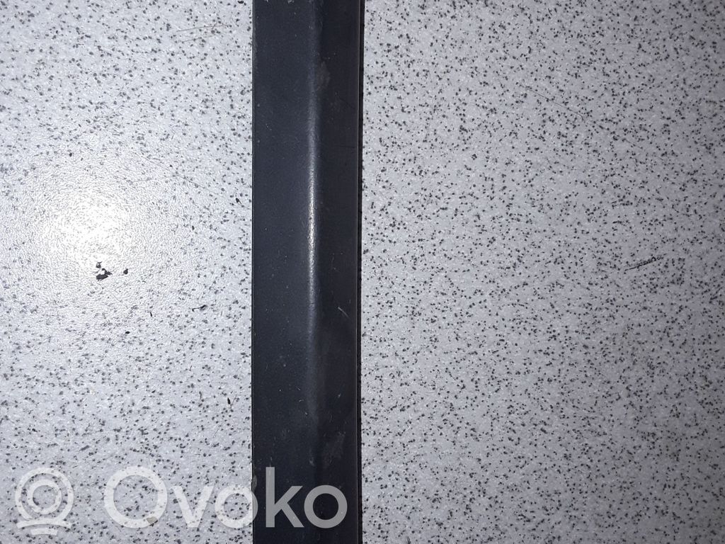 BMW 3 E36 Lokasuojan lista (muoto) 