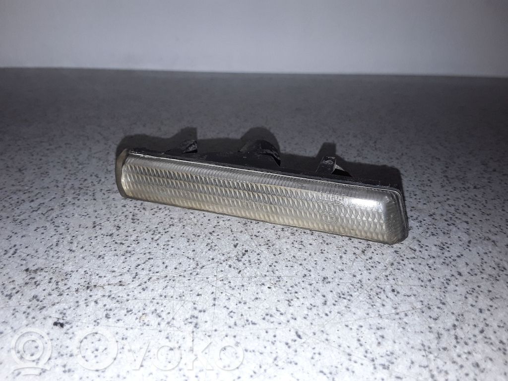 BMW 3 E36 Front fender indicator light 