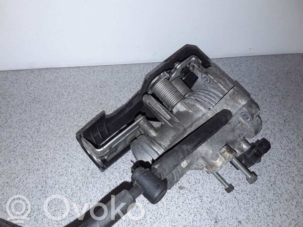 BMW 3 E36 Droselinė sklendė 