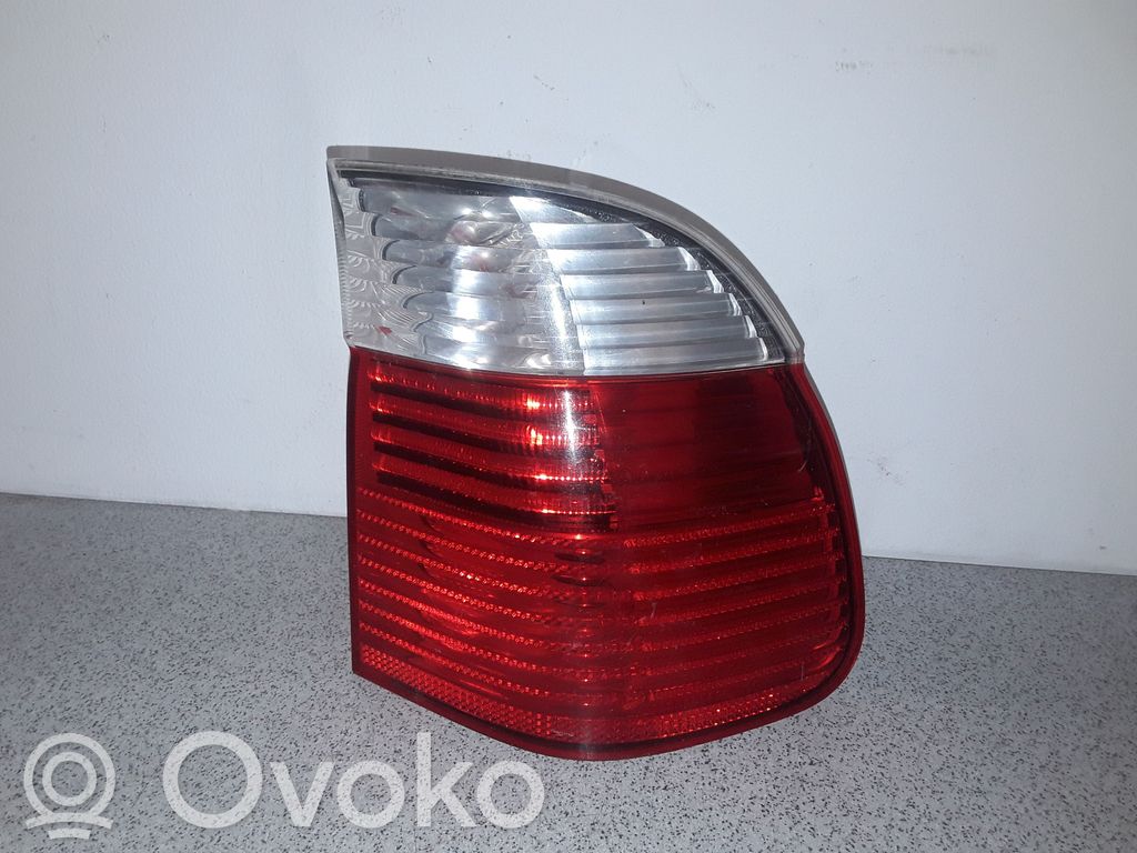 BMW 5 E39 Aizmugurējais lukturis pārsegā 