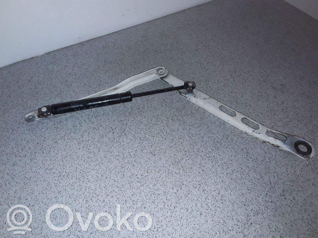 BMW 5 E34 Dzinēja pārsega eņģe (-es) 
