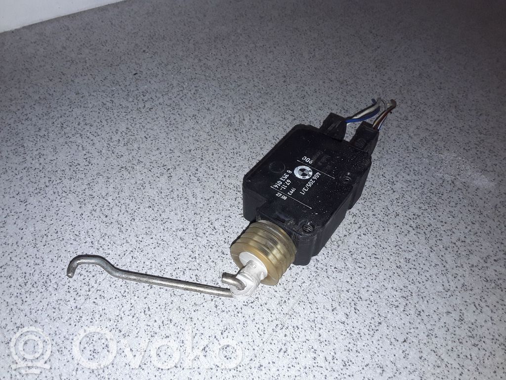BMW 5 E34 Fuel tank cap lock 