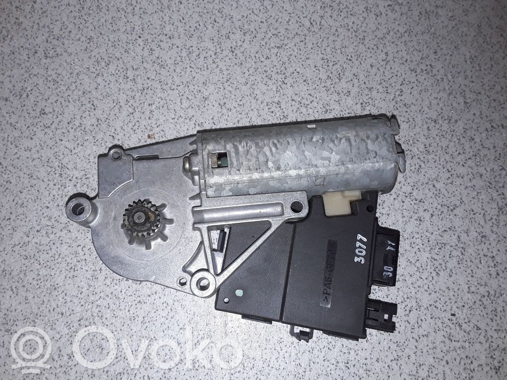 BMW 5 E39 Sunroof motor/actuator 
