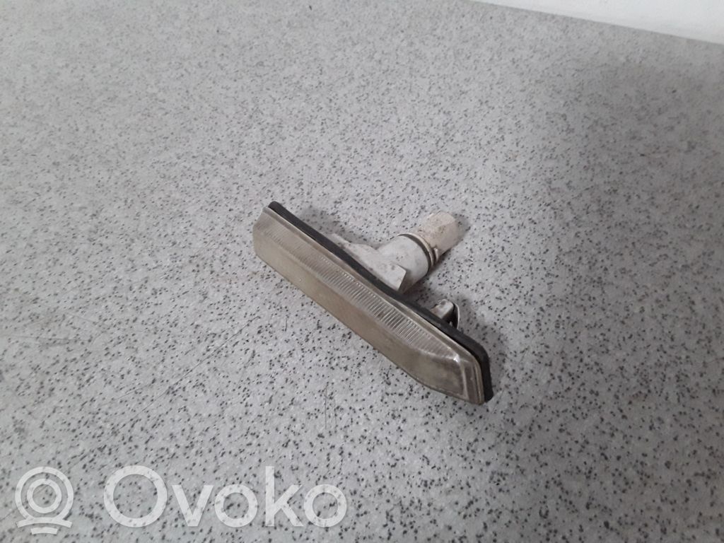BMW X5 E53 Front fender indicator light 