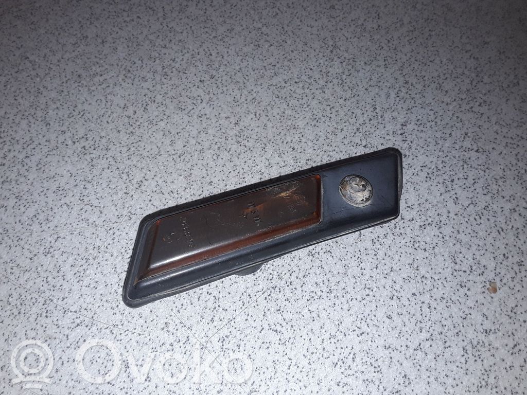 BMW 3 E36 Front fender indicator light 
