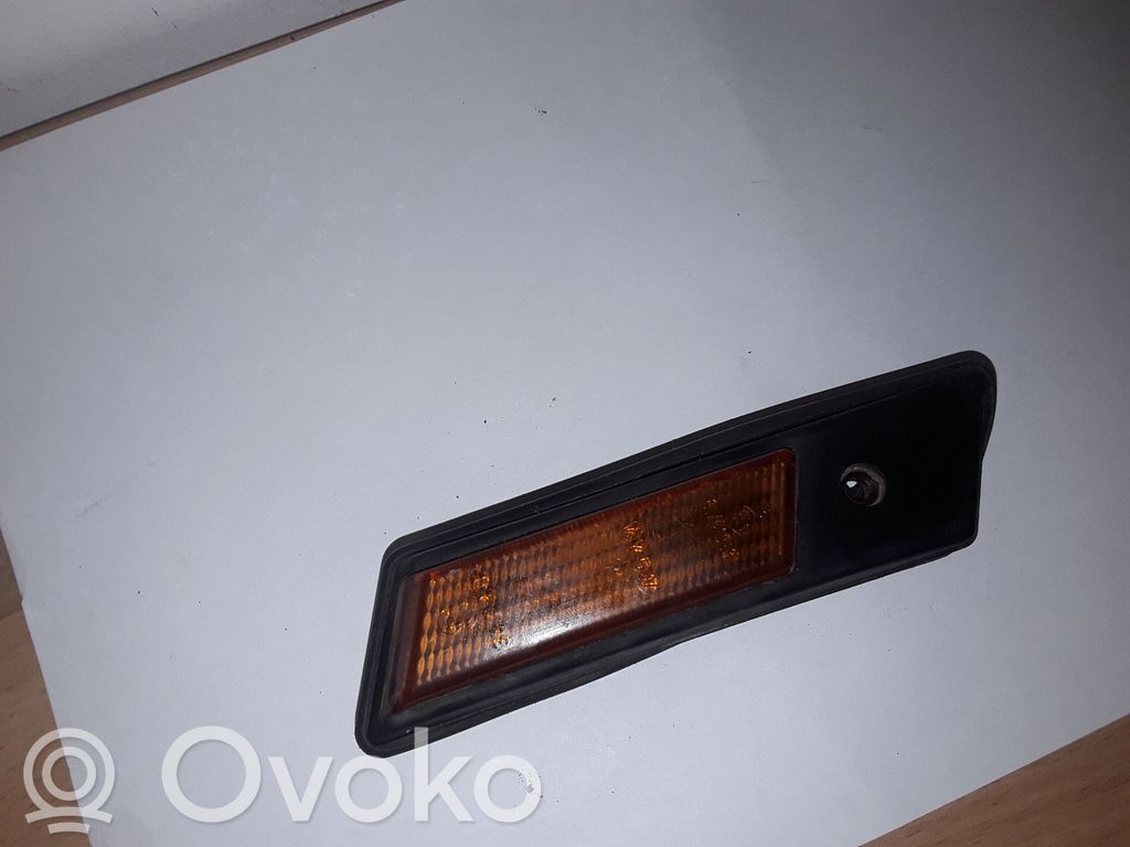 BMW 3 E36 Front fender indicator light 