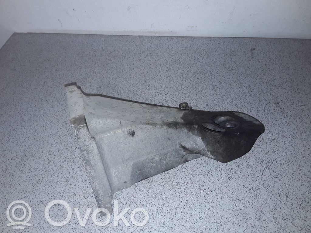 BMW 5 E60 E61 Engine mounting bracket 