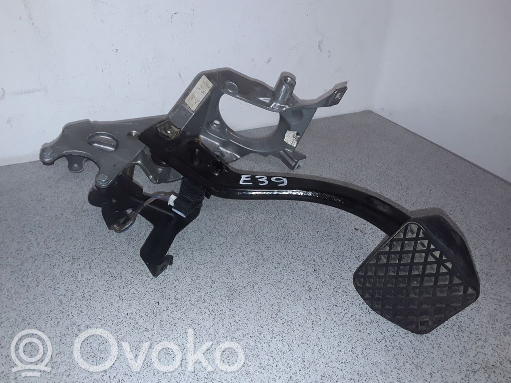 BMW 5 E39 Bremžu pedālis 