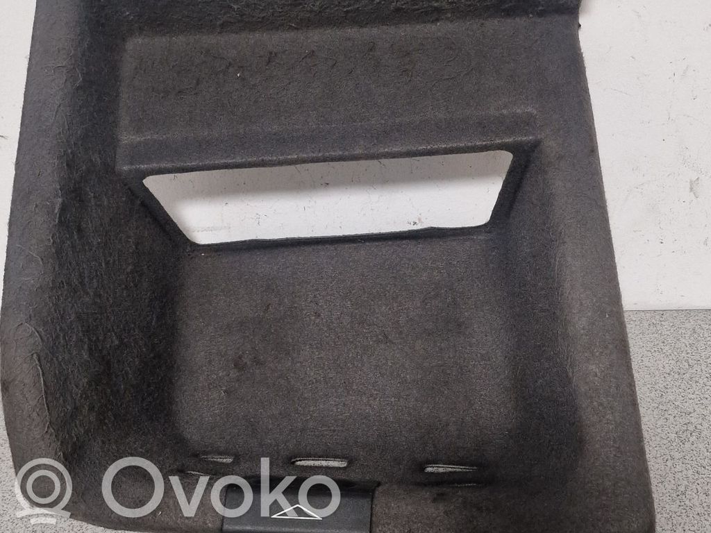 BMW 5 E39 Trunk/boot side trim panel 