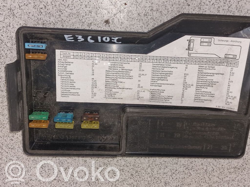 BMW 3 E36 Dangtelis saugiklių dėžės 
