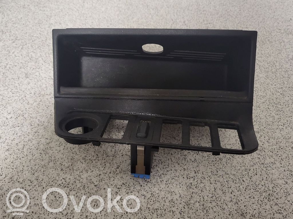 BMW 3 E36 Allume-cigare avant 