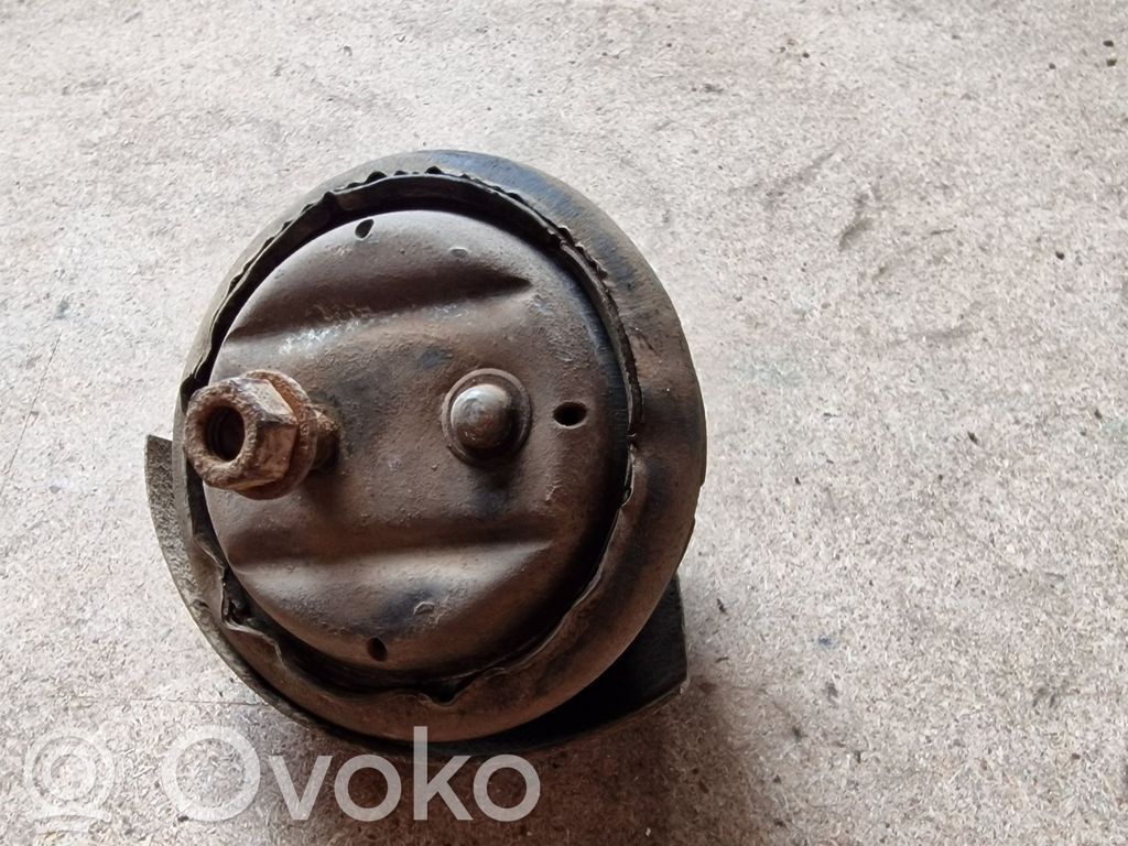 BMW 3 E36 Engine mount bracket 