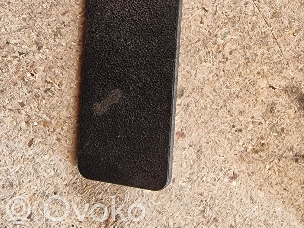 BMW 3 E36 Kita salono detalė 