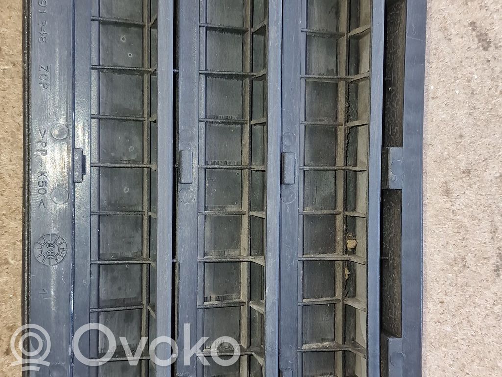 BMW 5 E39 Ventilācijas režģis 