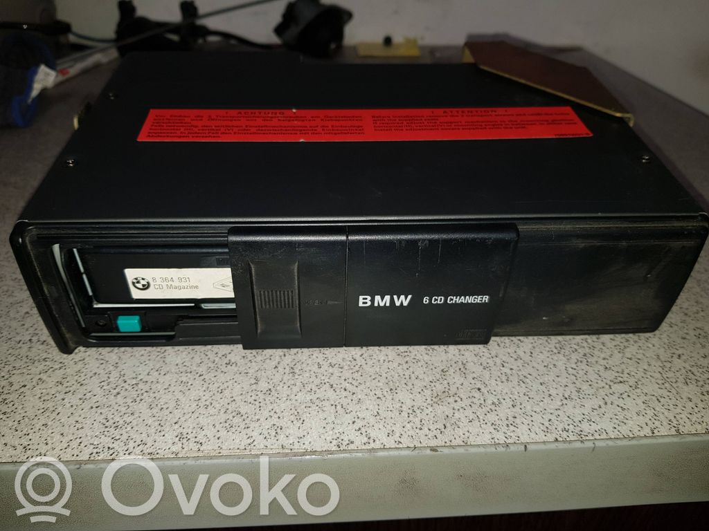 BMW 5 E39 CD/DVD changer 