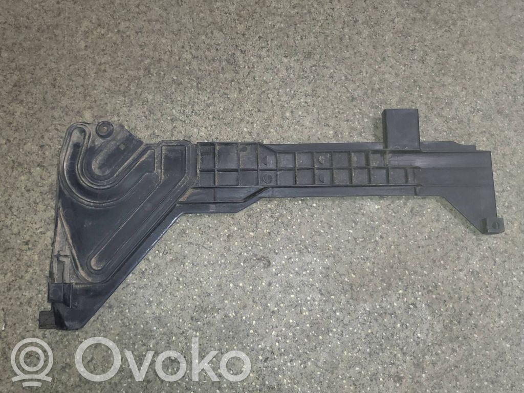 BMW 3 E46 Radiator mount bracket 