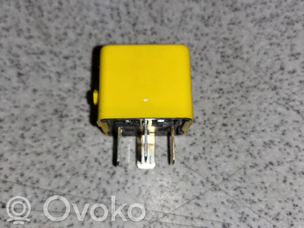 BMW 5 E34 Other relay 