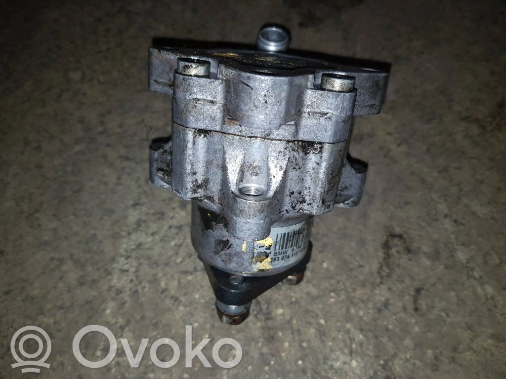 BMW 3 E90 E91 Power steering pump 