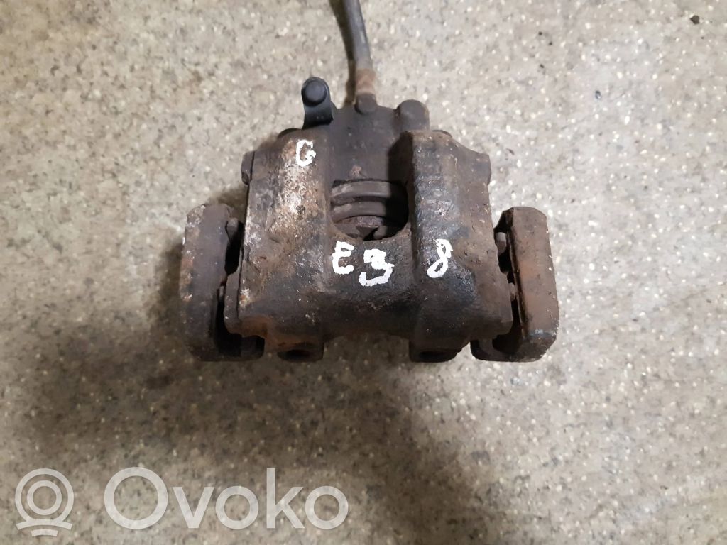 BMW 7 E38 Задний суппорт 