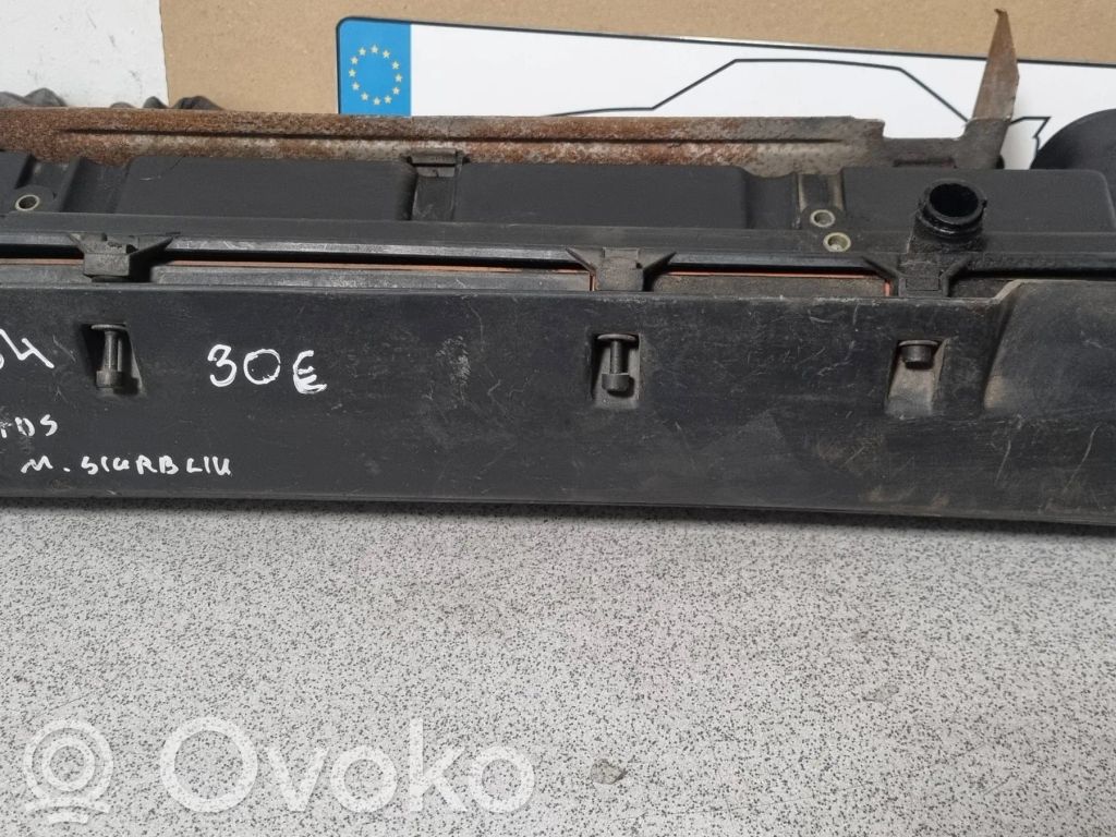 BMW 5 E34 Luftfilterkasten 