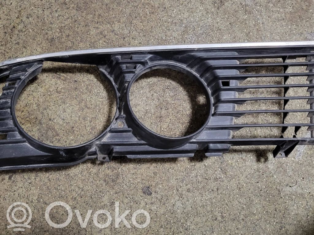 Front grill   51131900272