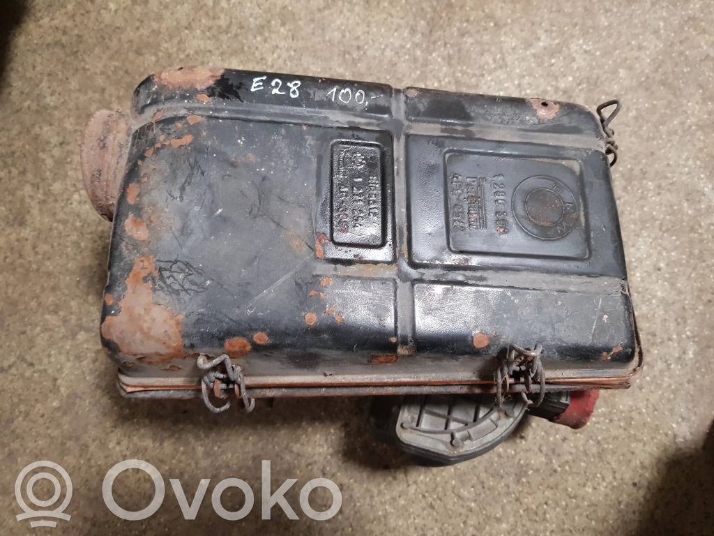 BMW 5 E28 Air filter box 