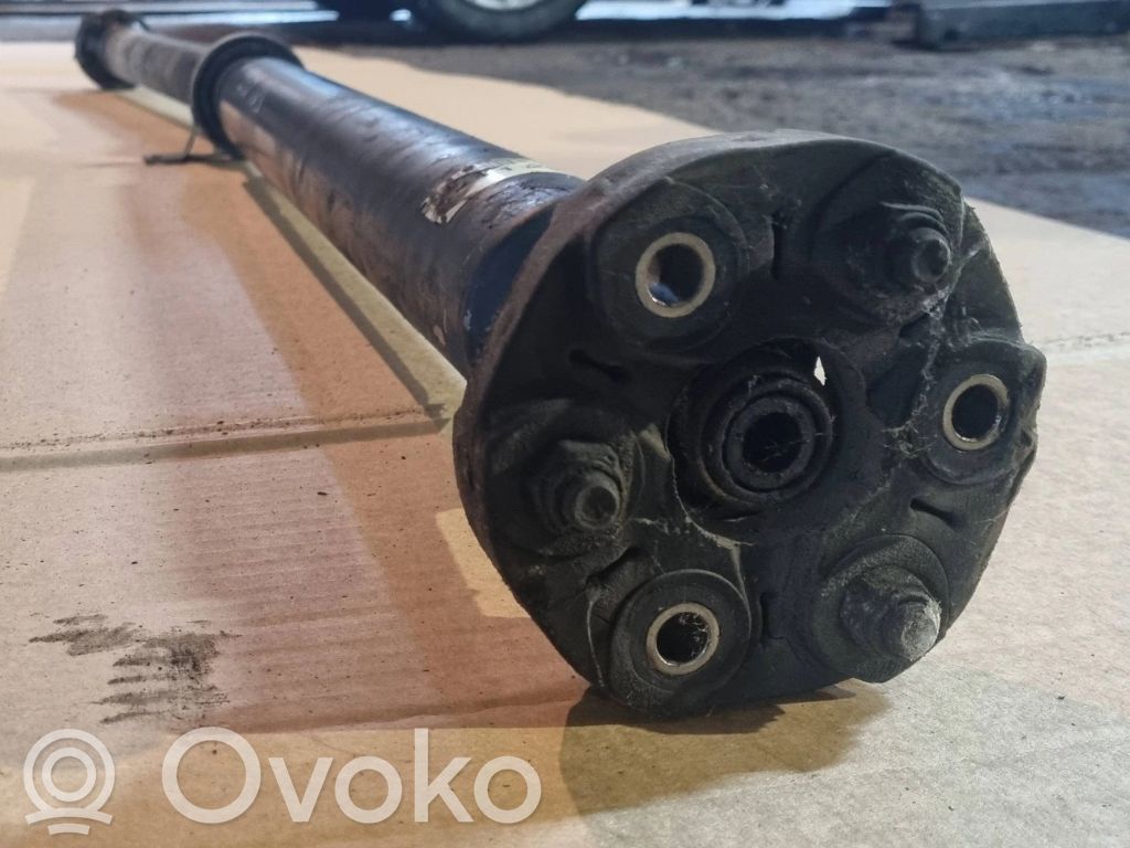 BMW 5 E39 Kardanas komplekte 