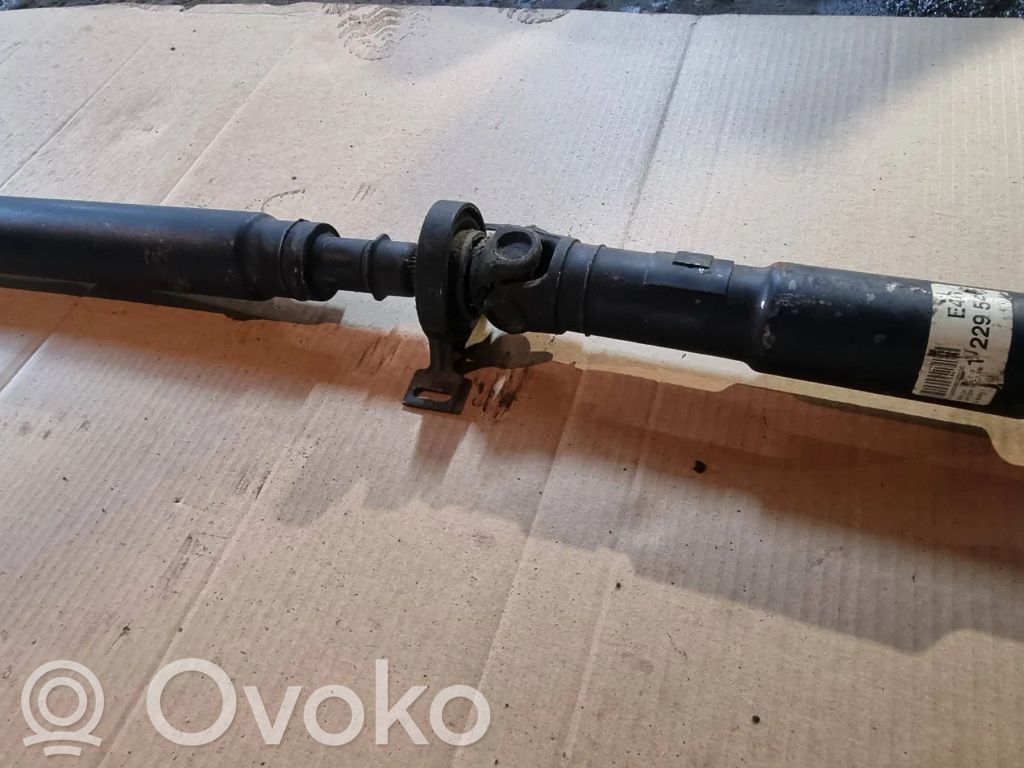 BMW 7 E38 Kardanas komplekte 
