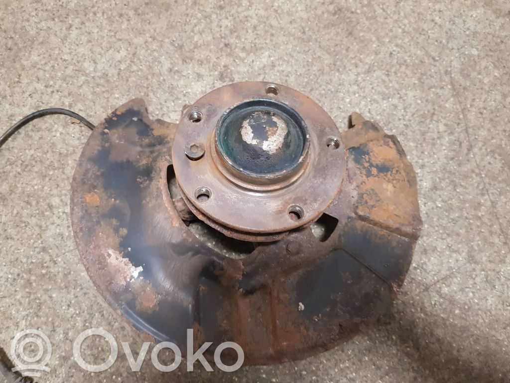 BMW 3 E36 Achsschenkel vorne 