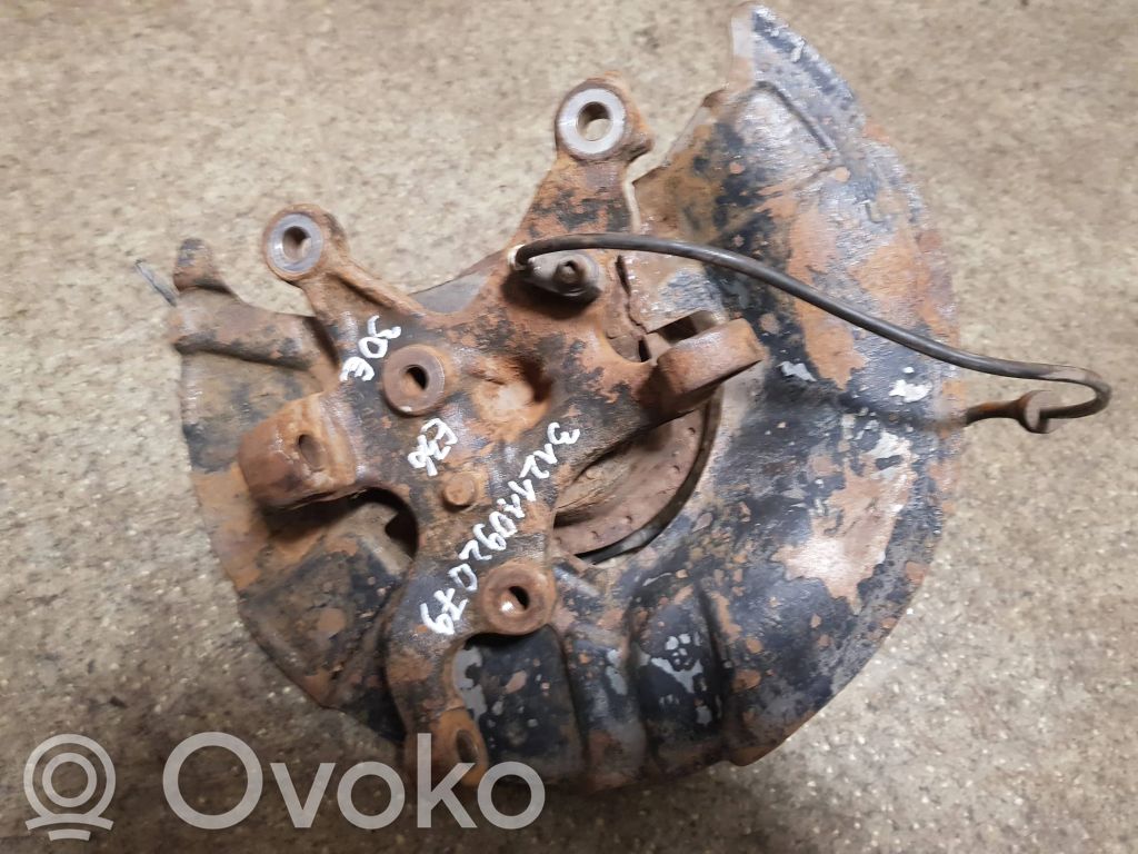 BMW 3 E36 Achsschenkel vorne 