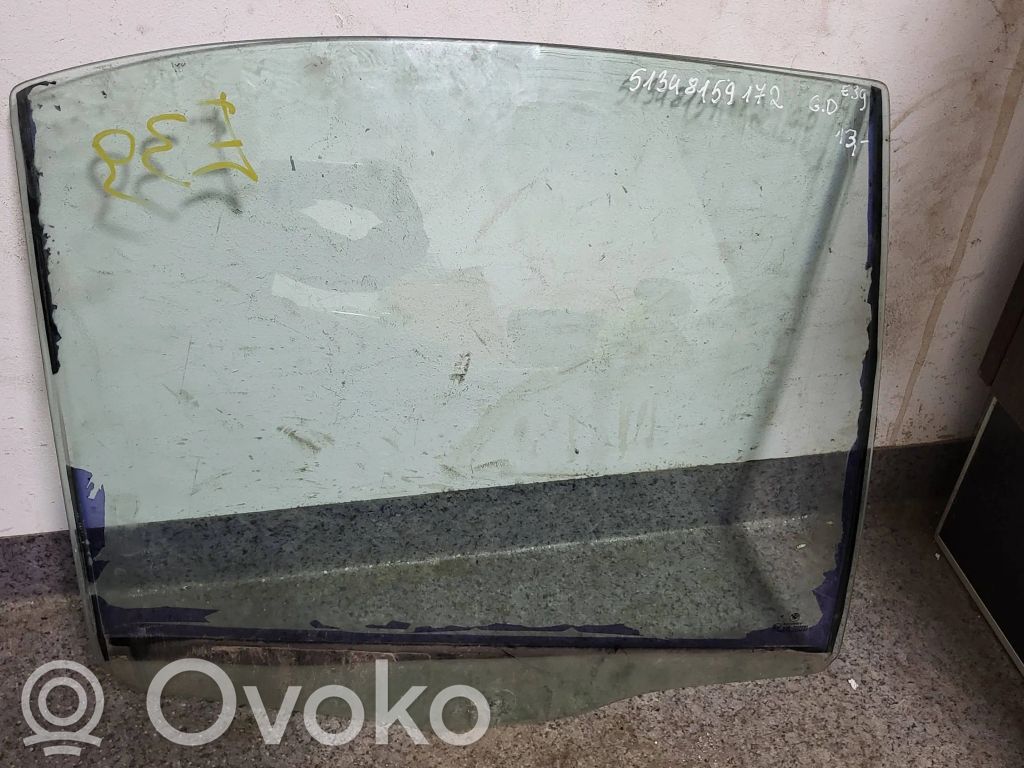 BMW 5 E39 Rear door window glass 