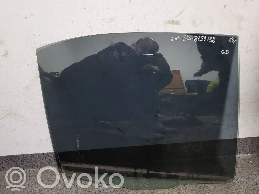 BMW 5 E39 Rear door window glass 