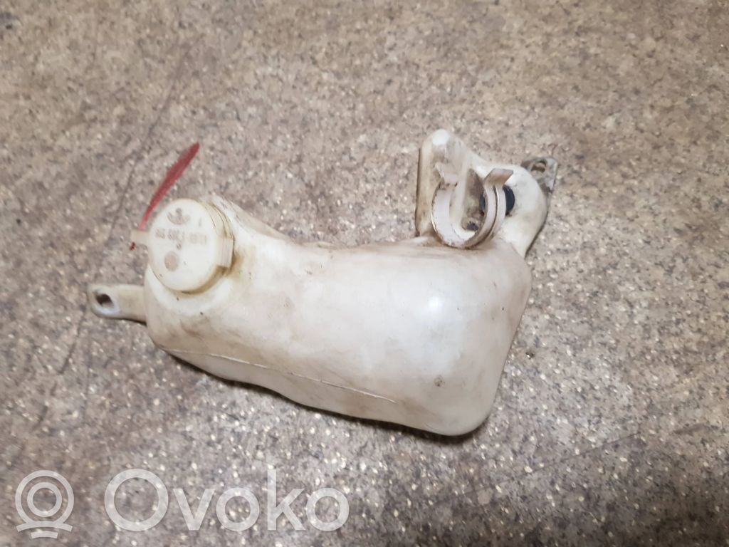 BMW 5 E39 Langų skysčio bakelis 