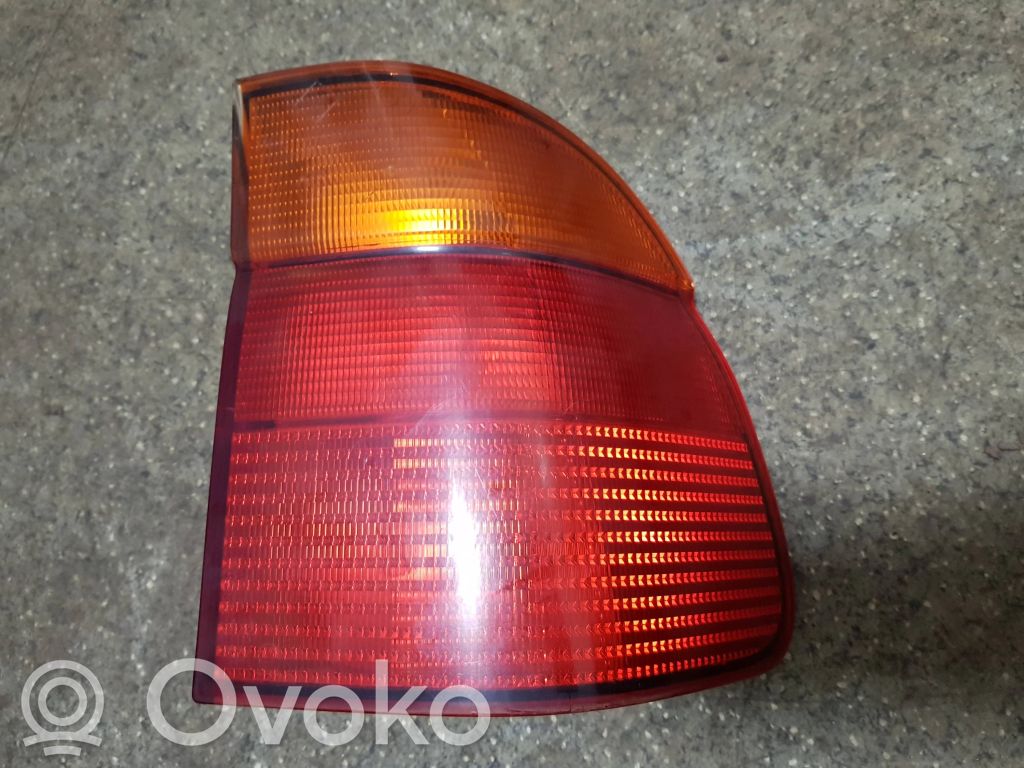 BMW 5 E39 Galinis žibintas kėbule 