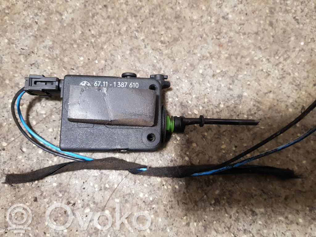 BMW 3 E36 Fuel tank cap lock motor 